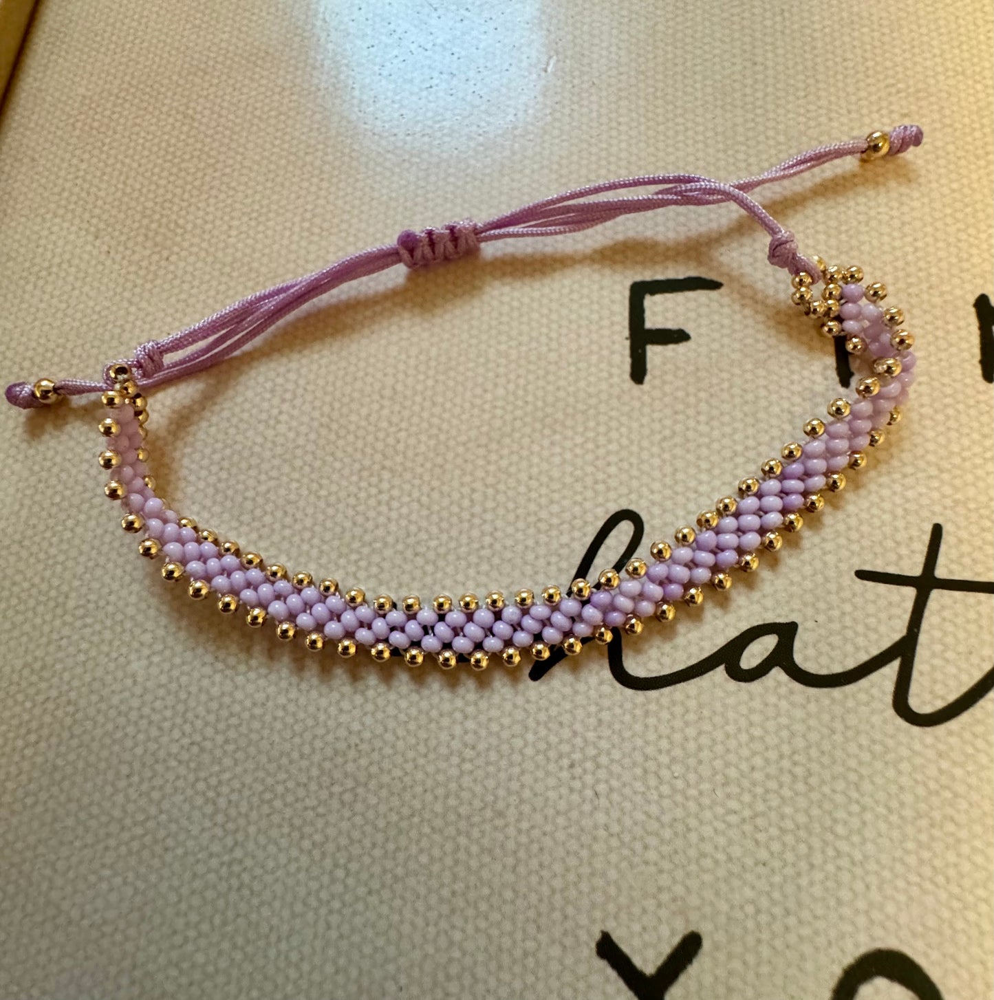 Pulsera de hilo