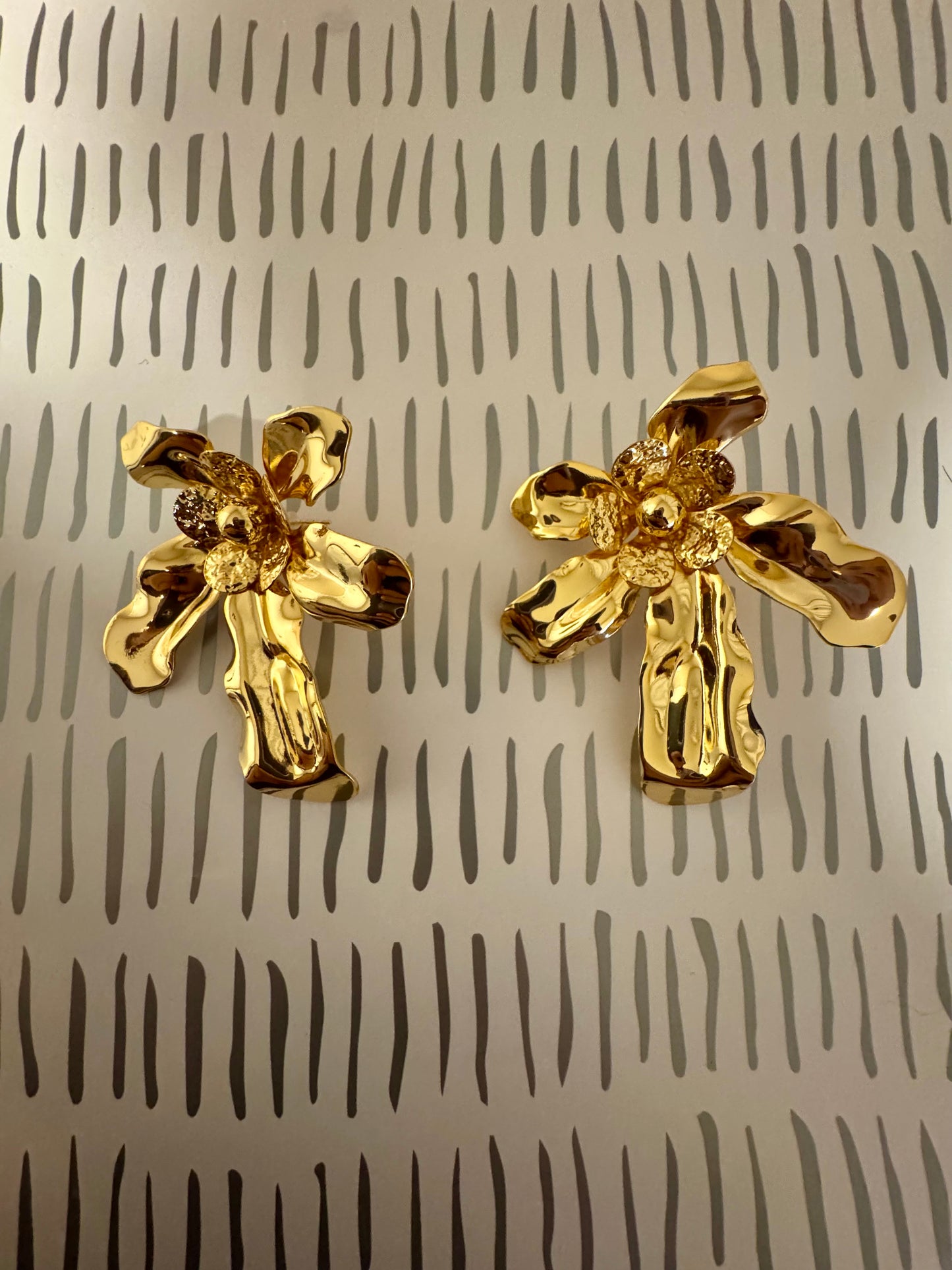 Aretes flor oversized