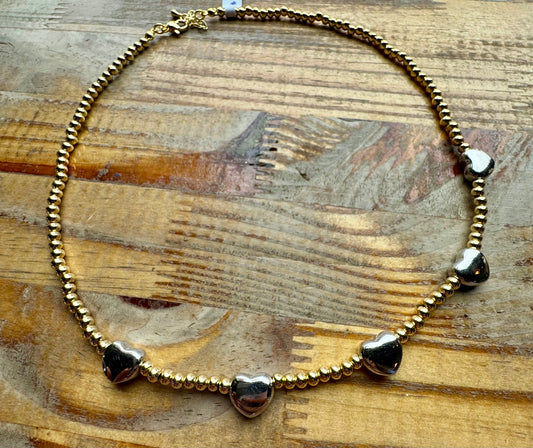 Collar corazones dos tonos