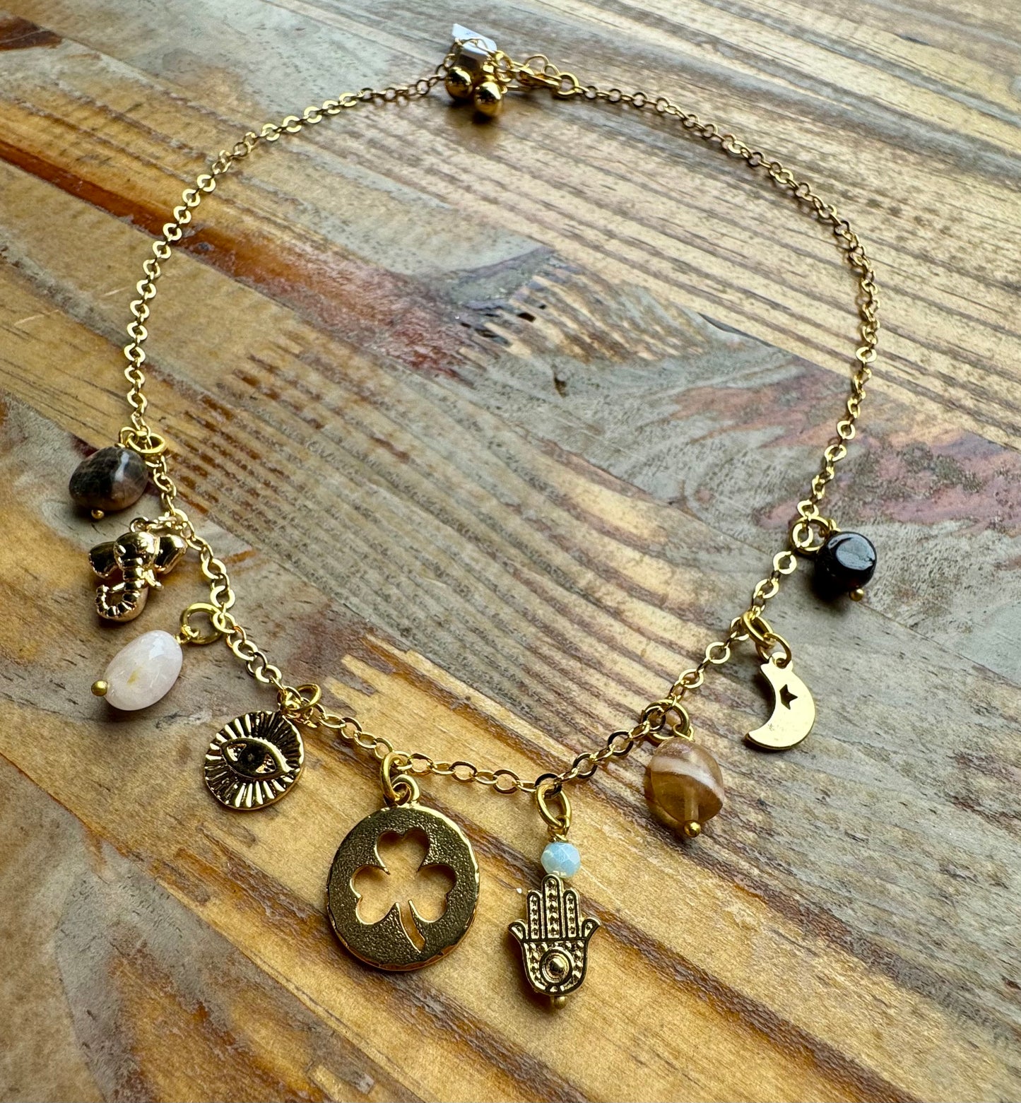 Collar good luck charms con aretes