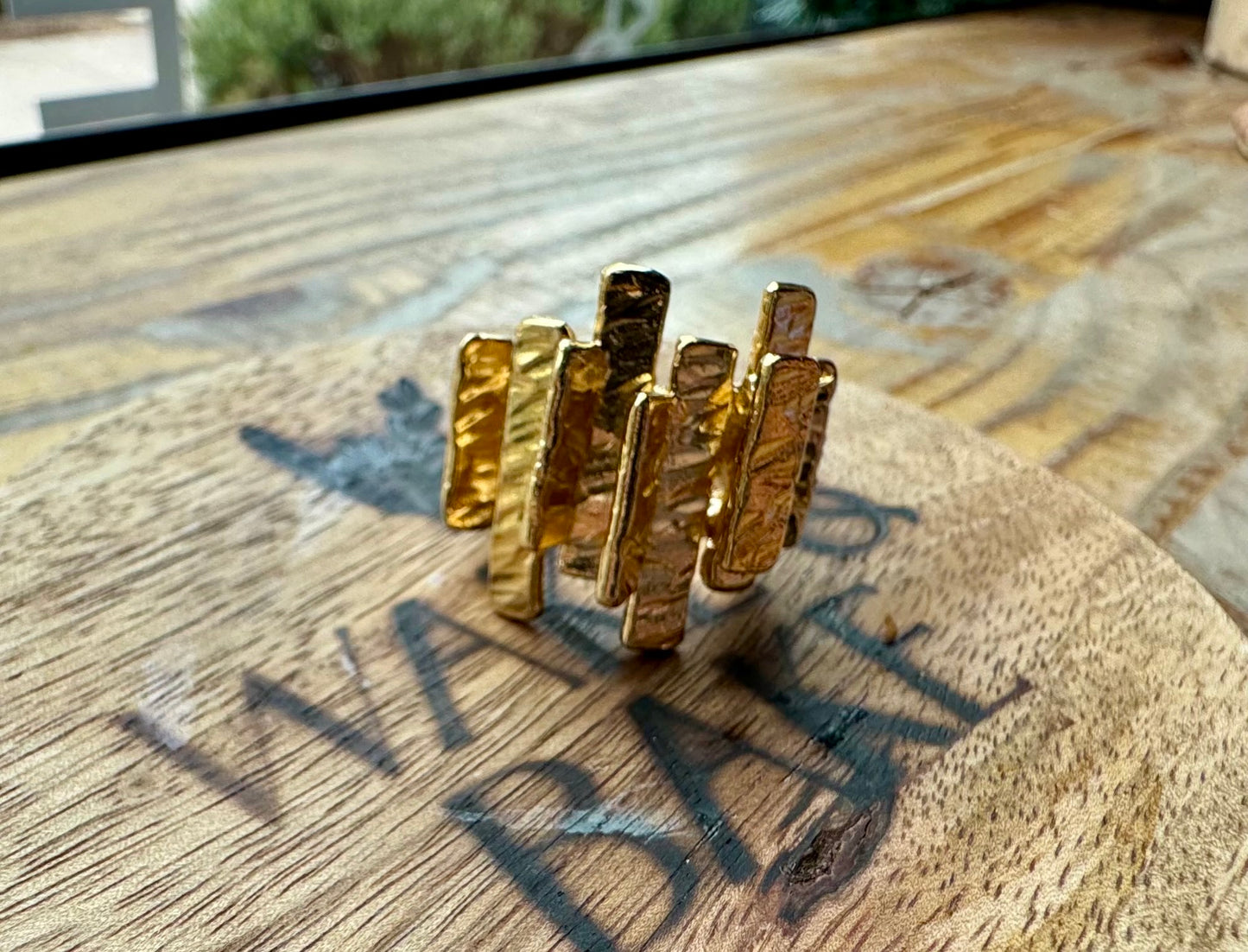 Anillo chunky dorado ajustable