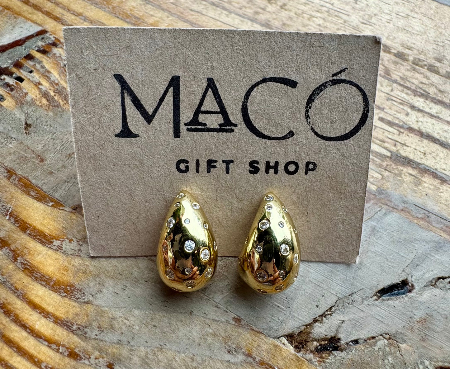 Aretes gota con piedras