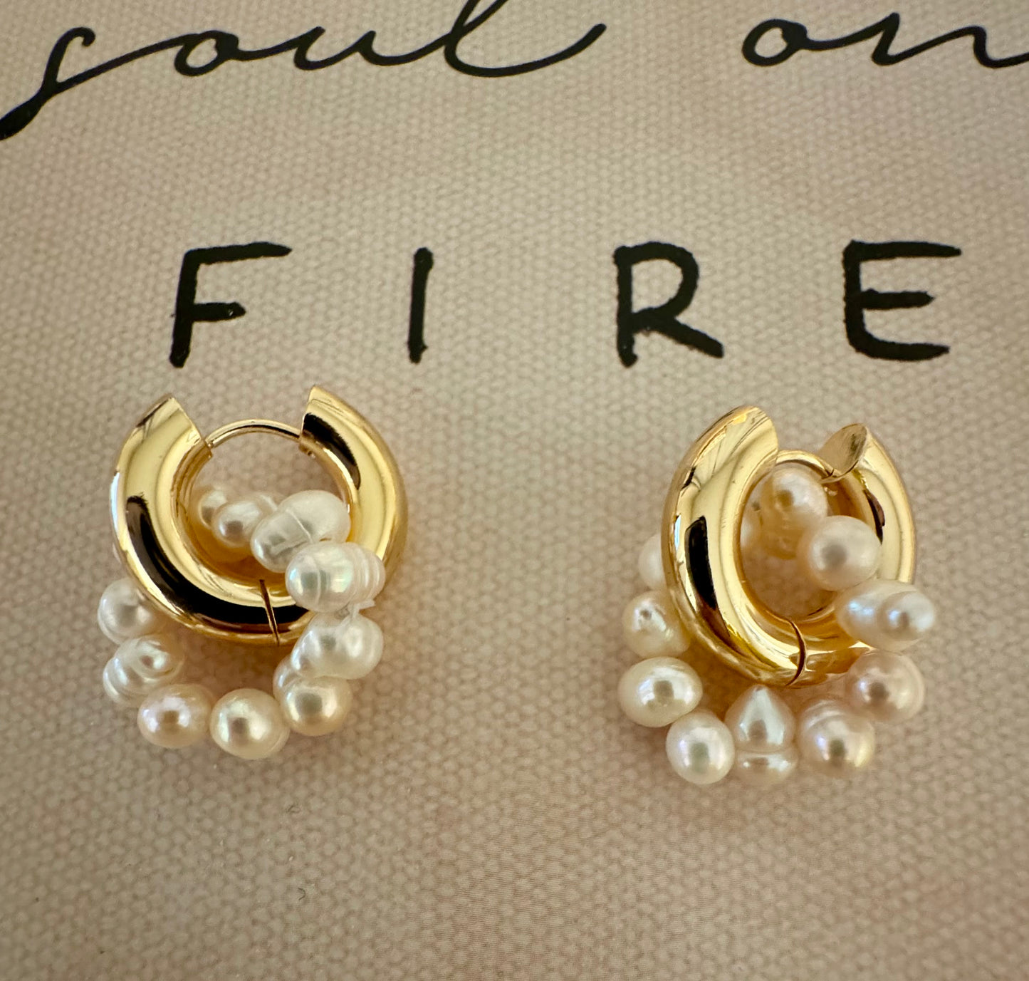 Chunky hoops con perlas