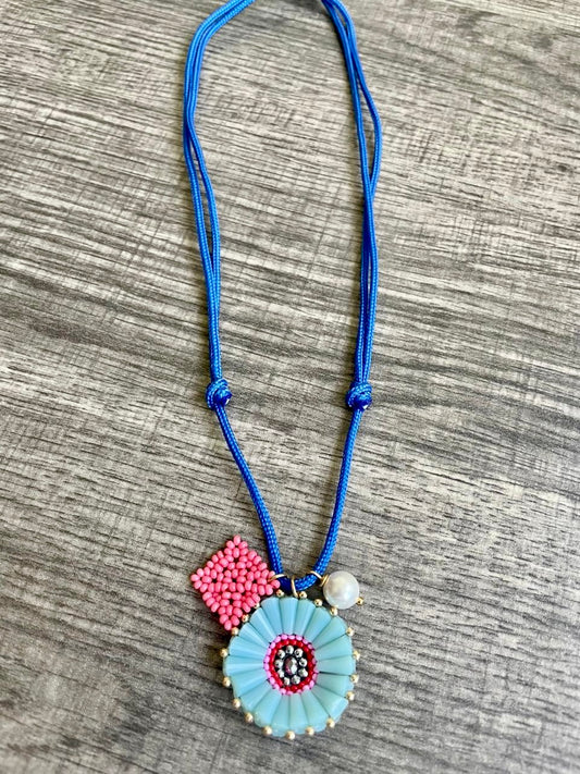 Collar de hilo ByMara